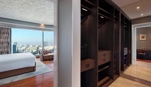 1-Bedroom Deluxe (Modern or Classic)
