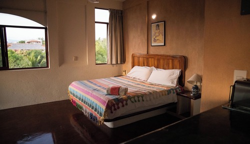 Basic Studio Suite, Kitchenette