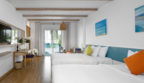 Elite Deluxe Twin Room, Balcony, Pool/City view