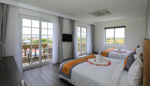 Deluxe Family Room