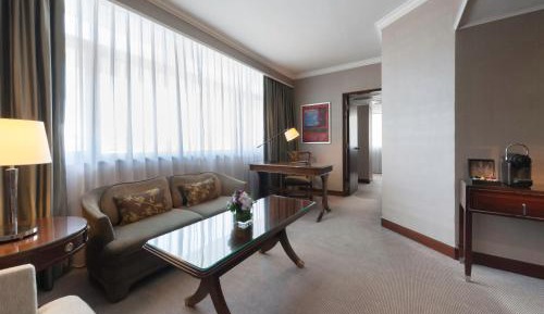 Premier Room