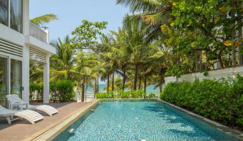 Villa - Beach Front