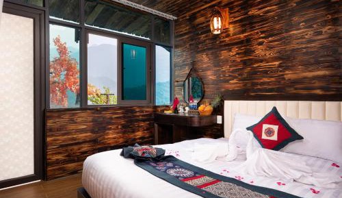 Double Room with Mountain View