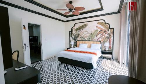Deluxe Double Room with Balcony