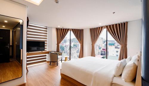 Deluxe King Room