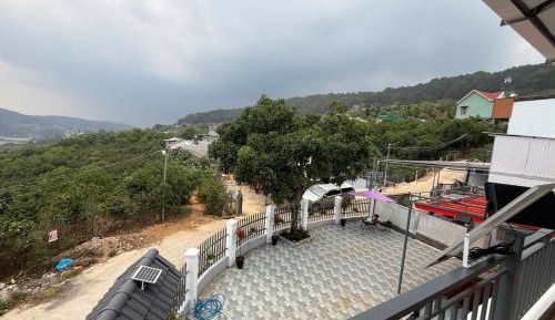 Villa with Garden View