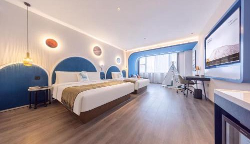 Duomai Jimu Family Room