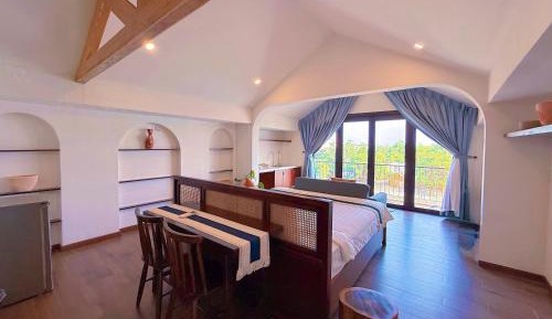 Suite with River View