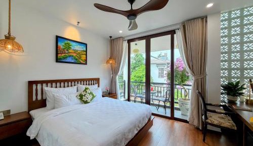 King Room with Pool View