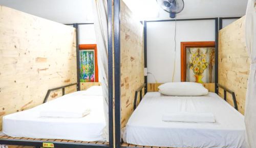 Bed in 10-Bed Mixed Dormitory Room