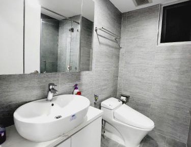 Three-Bedroom Apartment with Balcony