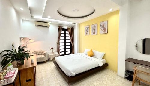 Studio with Balcony