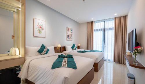 Suite with Garden View