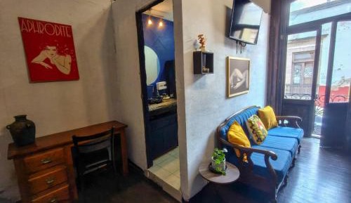 Deluxe King Studio
