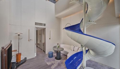 Two-Bedroom Duplex King Suite