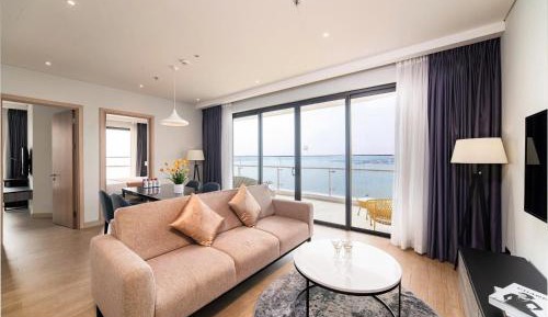 Two-Bedroom Apartment with Balcony and Sea View