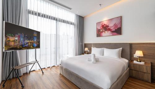 Deluxe King Suite