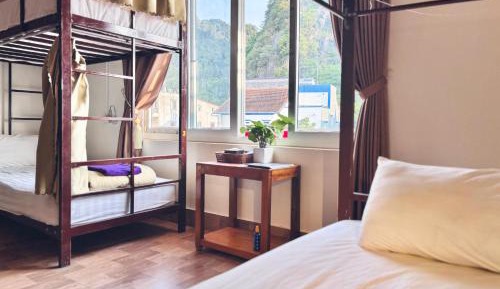 Bed in 8-Bed Mixed Dormitory Room
