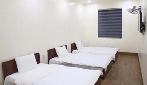 Economy Triple Room