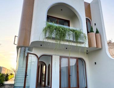 Three-Bedroom Apartment with Ocean View