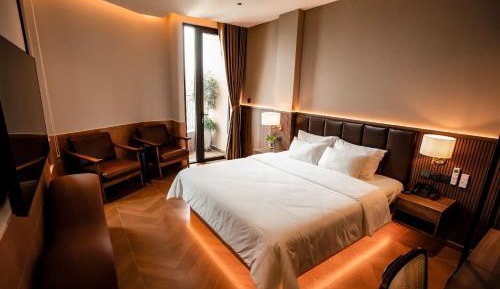 King Room with Balcony