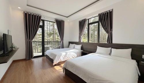 Quadruple Room with Balcony