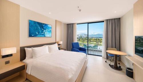Deluxe Double or Twin Room with Sea View