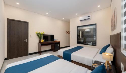 Triple Room with Private Bathroom