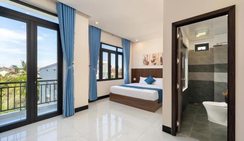 Deluxe Double Room with Balcony