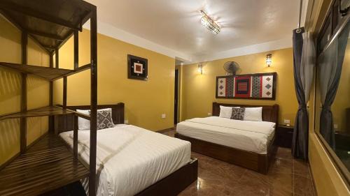 Triple Room