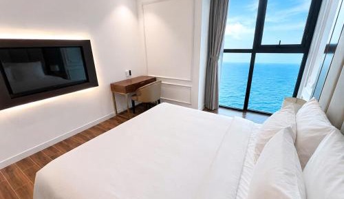 Two-Bedroom Apartment with Ocean View