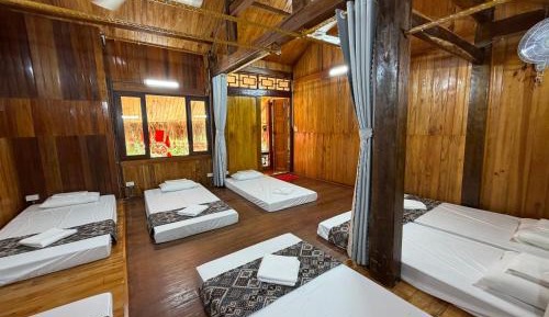 Bed in 10-Bed Mixed Dormitory Room