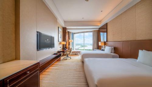 Deluxe River View Twin