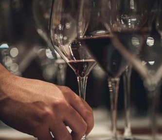 Urban Indulgence Theme Room inclusive Wine Tasting & Rejuvenation Programs