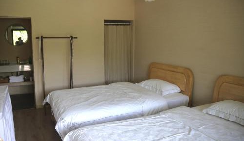 Twin Room with Private Bathroom