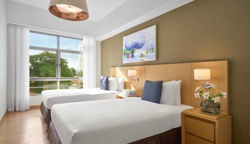 ​Three-Bedroom Executive Suite Apartment (6 adults)