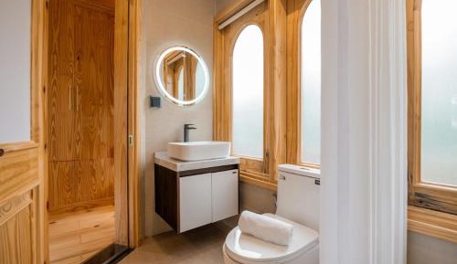 One-Bedroom Bungalow