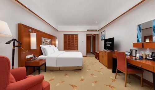 Deluxe Executive King Room with Lounge Access