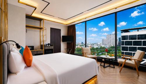 Grand Deluxe River View