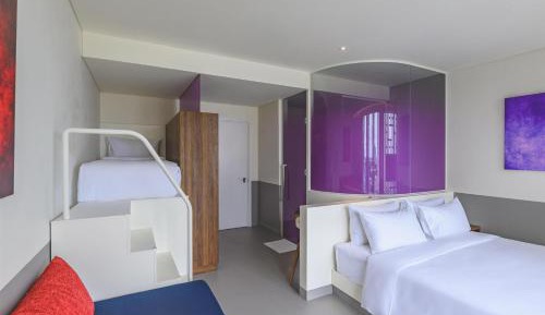 Deluxe King Room with City View