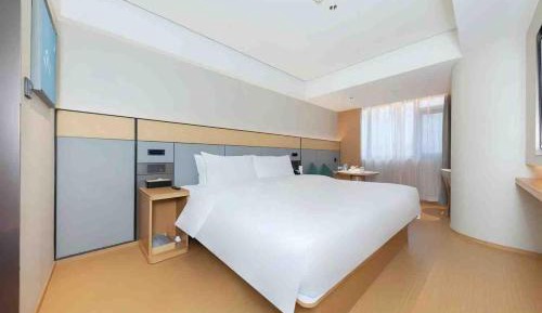 Business Queen Room