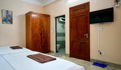 Deluxe Double or Twin Room with City View