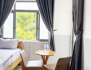 One-Bedroom Apartment with Balcony