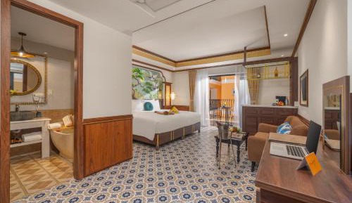 Signature Suite