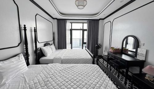Quadruple Room with Balcony