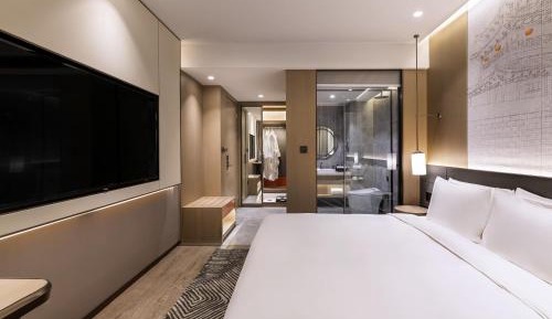 Standard King Room