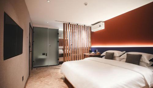 Superior King Room