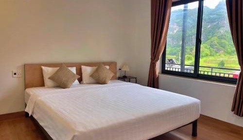 King Room with Lake View