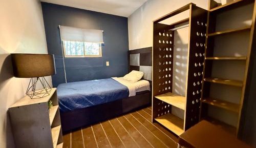 Single Room with Shared Bathroom