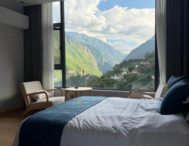 Double or Twin Room with View